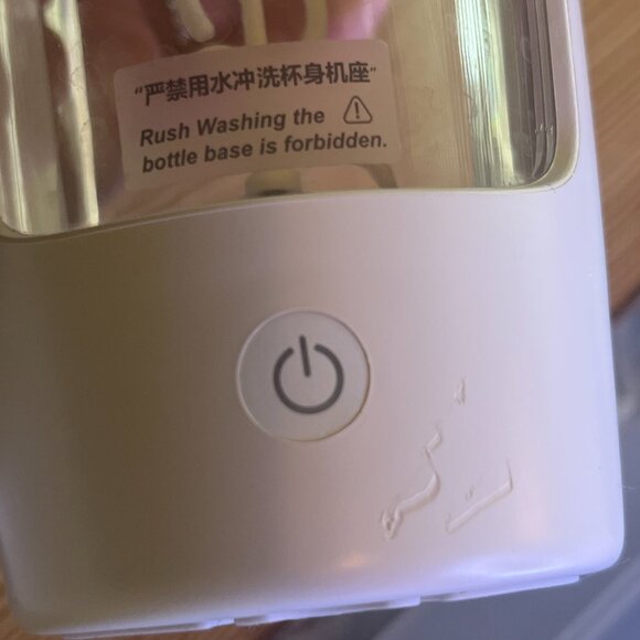 Two Gymix Blenders - Picture 11 of 16